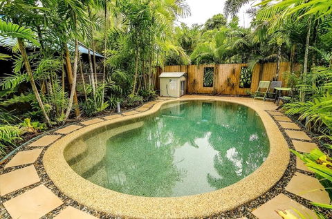 The Beach Shack - Koda Beach Bungalow 1 - Dentist Find 1