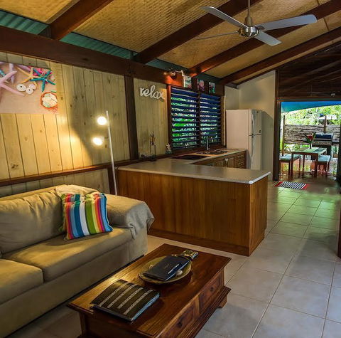 The Beach Shack - Koda Beach Bungalow 1 - Dentist Find 3