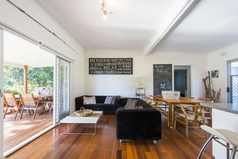 The Beach Shack On Spenser - Dentists Australia 1