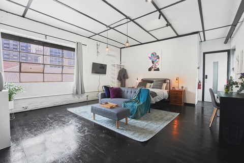 The Blender Loft - Dentist Find 1