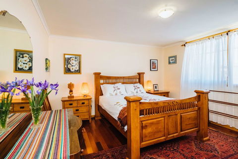 The Blue Beach House - Dentist Find 3