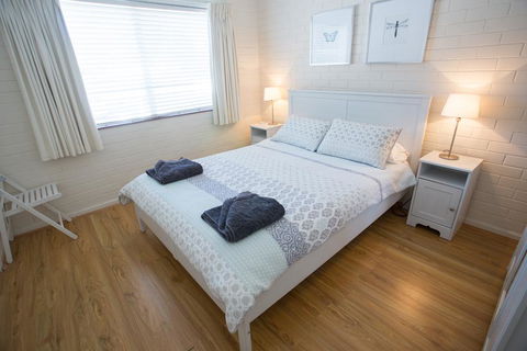 The Blue Door Villa - Dentist Search 1