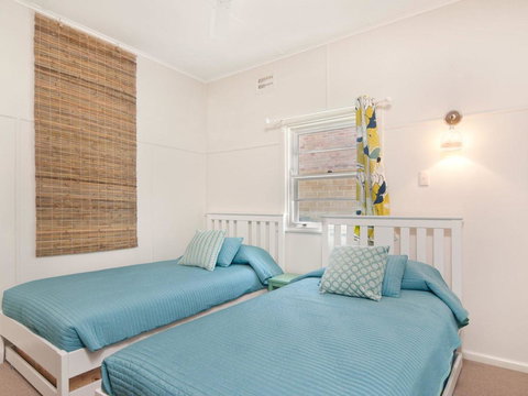 The Blue House - Flat Walk To River And Beach - Dentists Australia 2