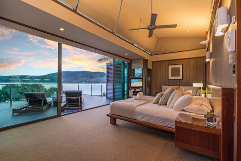 The Blue Marlin Yacht Club Villa 6 On Hamilton Island - Dentist Find 1