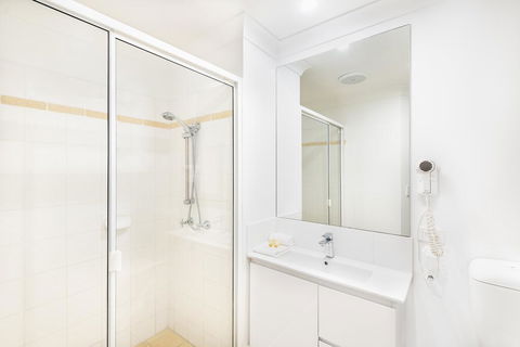 The Brighton Apartments - Dentist Find 2