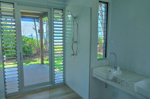 The Bungalows - Dentist Find 3