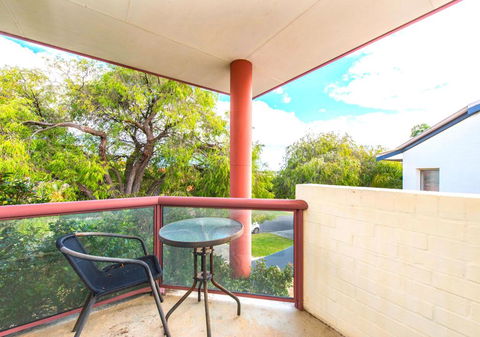 The Burswood Townhouse - Dentist Find 2