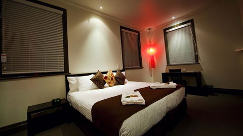 The Burwood Inn - Dentist Find 1