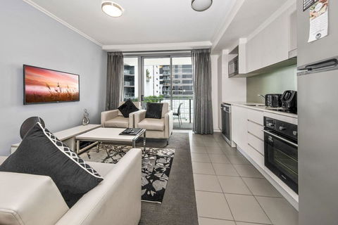 The Capitol Apartments - Dentist Find 2