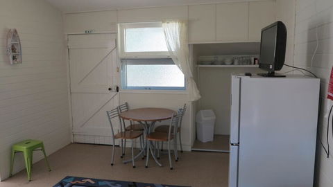 The Captain's Manor On Cook Unit 4 - Dentist Find 3