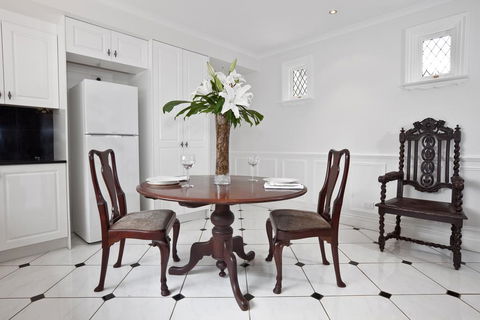The Castle On Tamborine - Dentist Find 2