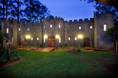 The Castle On Tamborine - Dentist Find 0