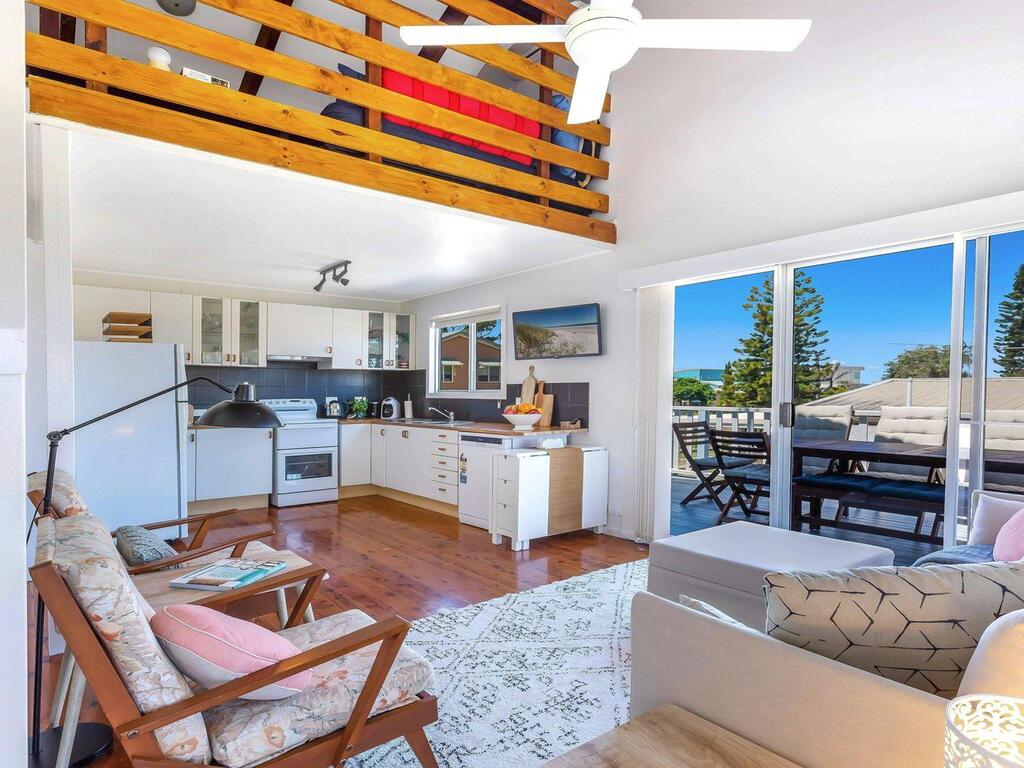 The Chalet at Callala Beach - beach house character