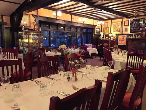 The Chalet Guesthouse And Studio - Dentists Australia 1