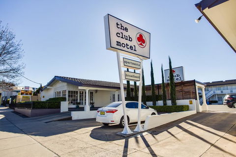 The Club Motel And Apartments - Dentist Find 2