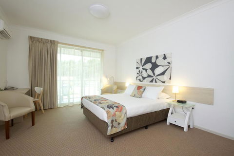 The Coast Motel - Dentist Find 3