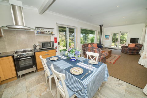 The Cottage At The Bryn At Tilba - Dentist Find 1