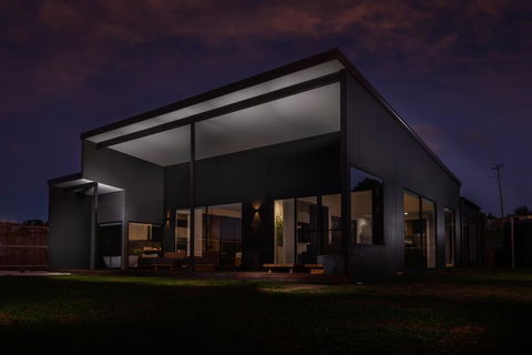 The Cove Tasmania - Dentist Find 0