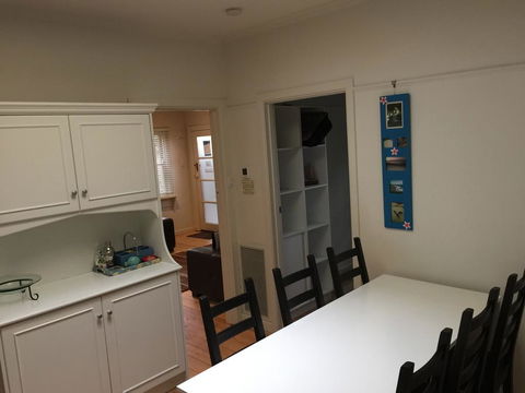 The Cute Beach House - Dentist Find 3