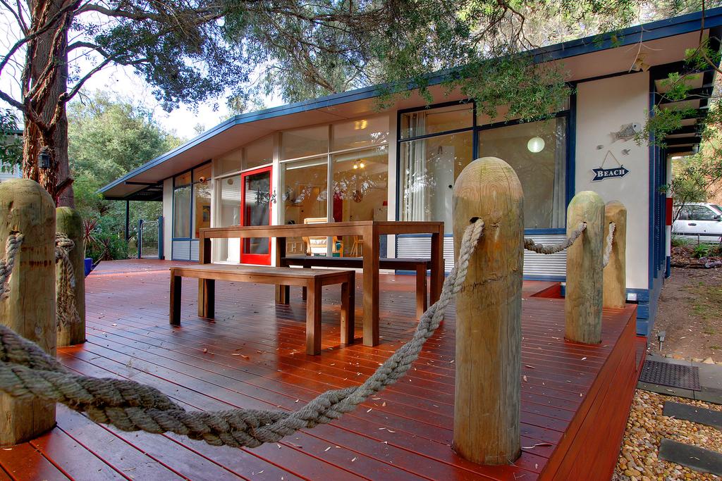 The Decks Silverleaves