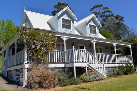 The Doll's House - Charming 2 Bedroom Cottage Just A Short Walk From The Village - Dentist Find 0