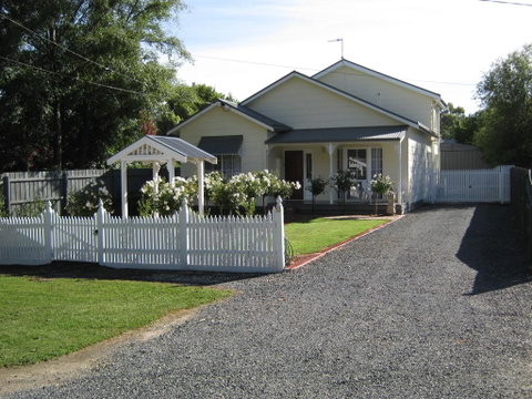 The Don Healesville - Dentist Find 0
