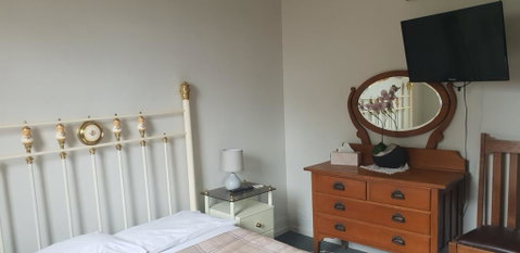 The Eastern Hotel - Dentist Find 3