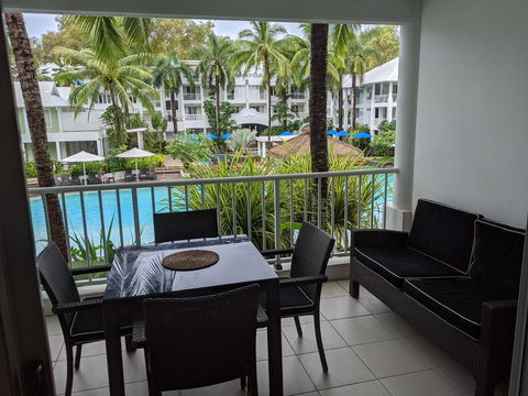 The Escape Luxury Apartments Peppers Beach Club Palm Cove - Dentists Australia 3