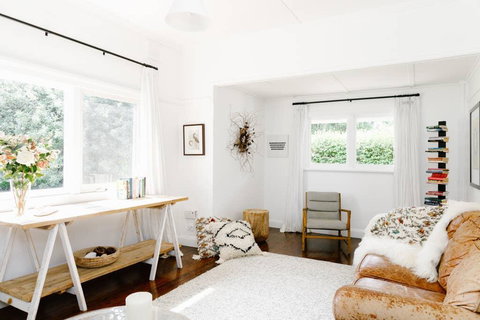 The Farm House At Springfield - Dentist Search 3