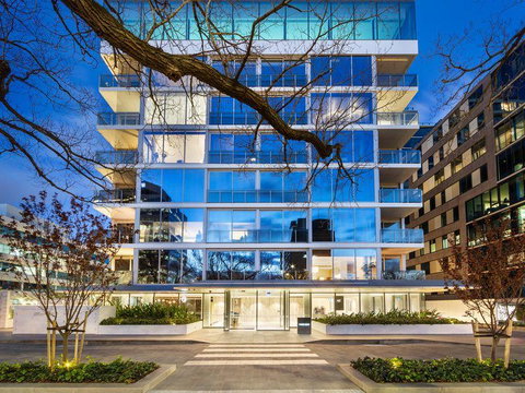 The Fawkner Residences - Dentist Find 1