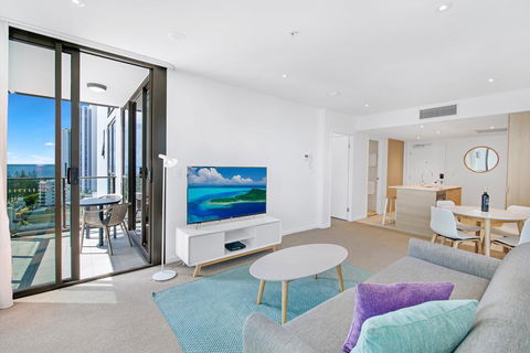 The Eureka Gold Coast Residence On Broadbeach - Dentists Australia 3