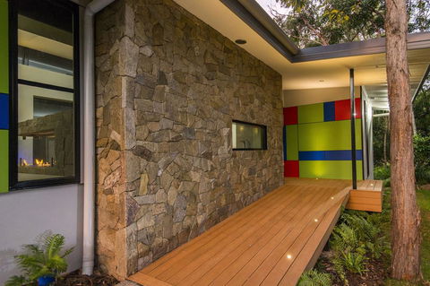The Feathered Nest - Luxury Wildlife Retreat - Dentist Search 3