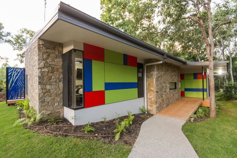 The Feathered Nest - Luxury Wildlife Retreat - Dentist Find 1