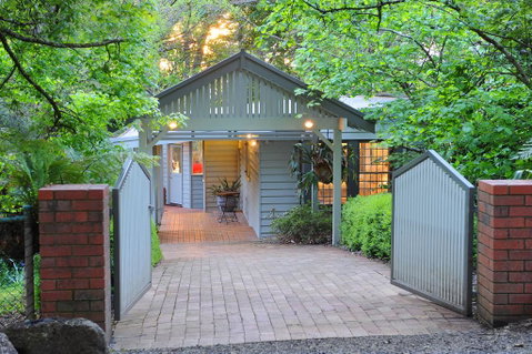 The Gallery B&B Olinda - Dentist Find 2