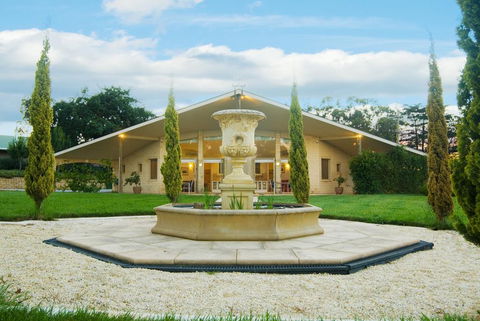 The Gatehouse At Villa Raedward - Dentist Search 0