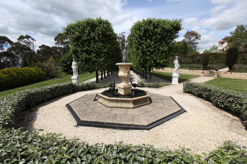 The Gatehouse At Villa Raedward - Dentist Search 1