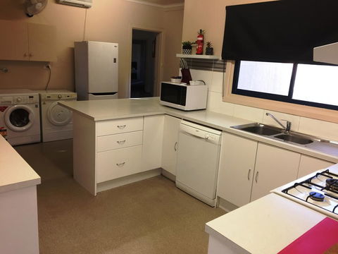 The Gazebo Place - Strathmerton - Dentist Find 3