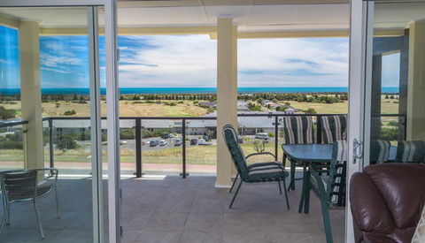 The Haven - 6A Turnberry Drive - Dentist Find 1