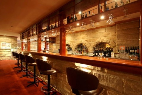 The Hermitage Motel - Campbelltown - Dentist Find 1