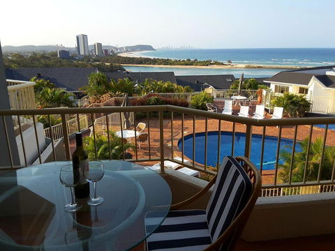 The Hill Apartments Currumbin Beach - Dentists Australia 3