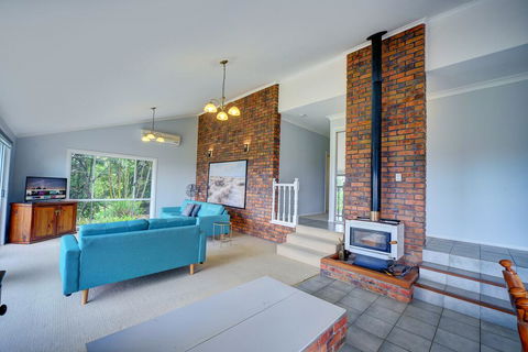 The Hillside House - Dentist Find 2