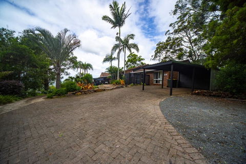 The Hillside Villa - Dentist Find 0