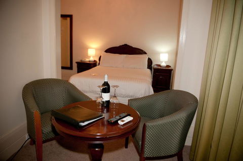 The Hotel Shamrock - Dentist Find 1
