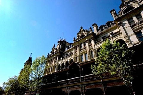 The Hotel Shamrock - Dentist Find 2