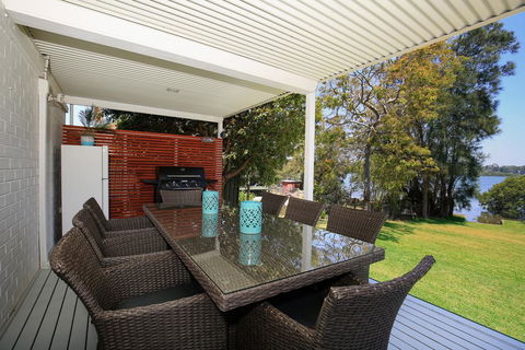The Jetty At Culburra Beach - Pet Friendly Waterfront - Dentist Find 2