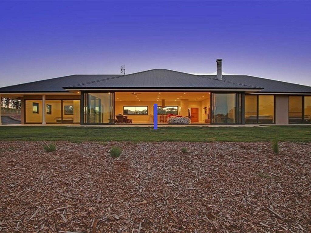 The Junction - contemporary meets river country