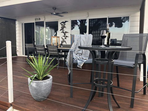 The Lakehouse - Dentists Australia 2