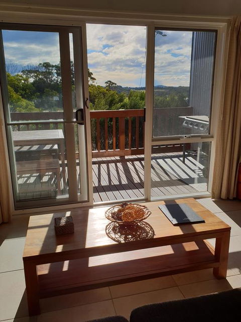 The Lakes Beachfront Holiday Park - Dentist Find 3