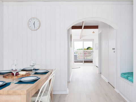 The Loft @ Fingal Bay - Dentist Find 2