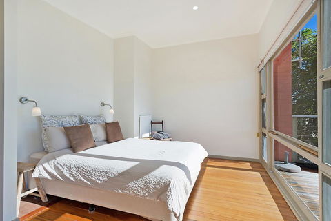 The Love Shack - Dentist Find 3